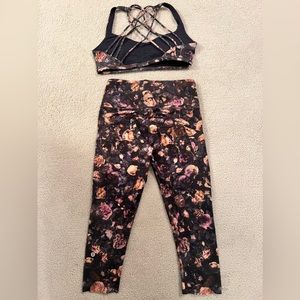 Lululemon Free be bra and cropped legging. Size 6